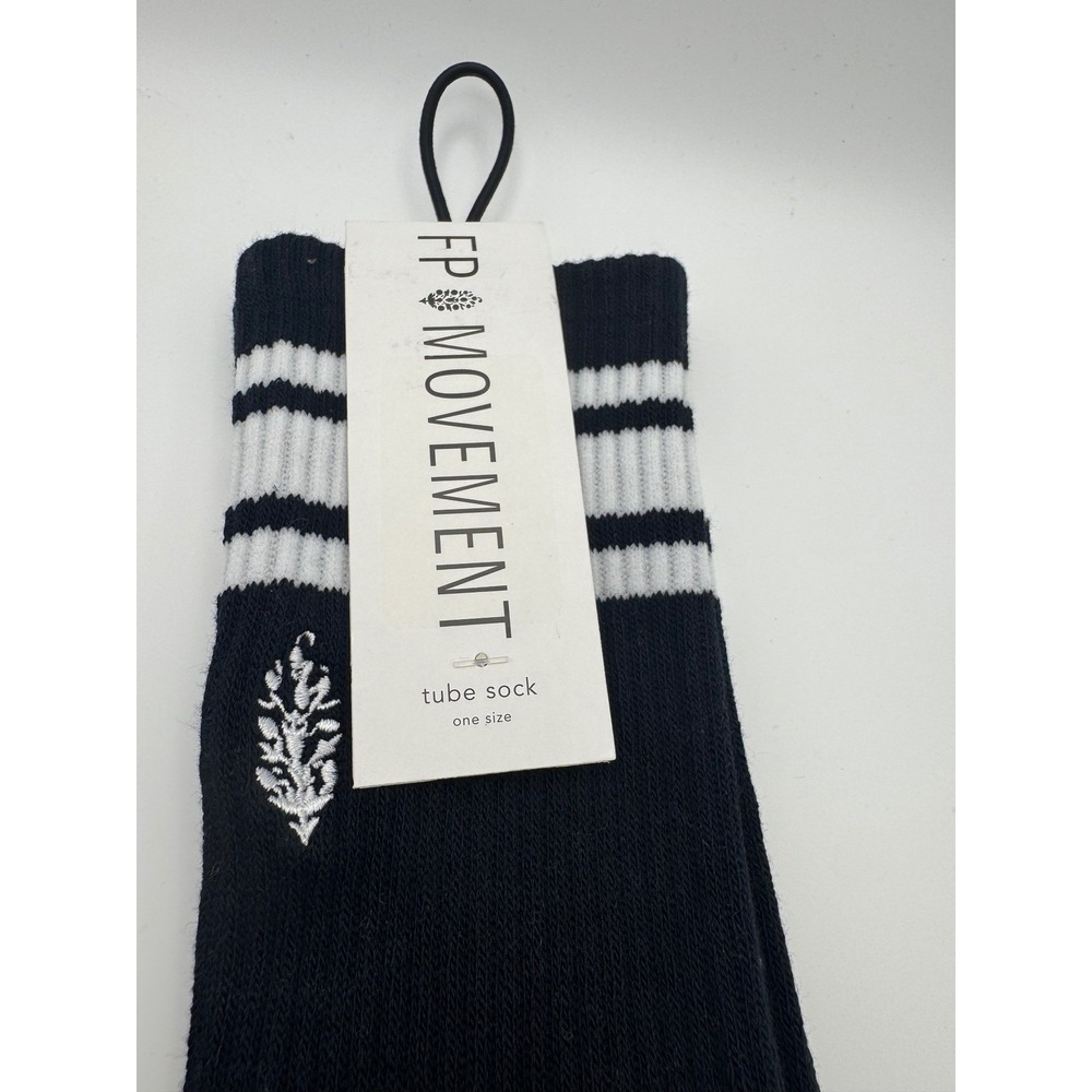 NWT Free People Movement Logo Stripe Tube Socks Black White LUCKY HONEY One Size - Picture 3 of 5